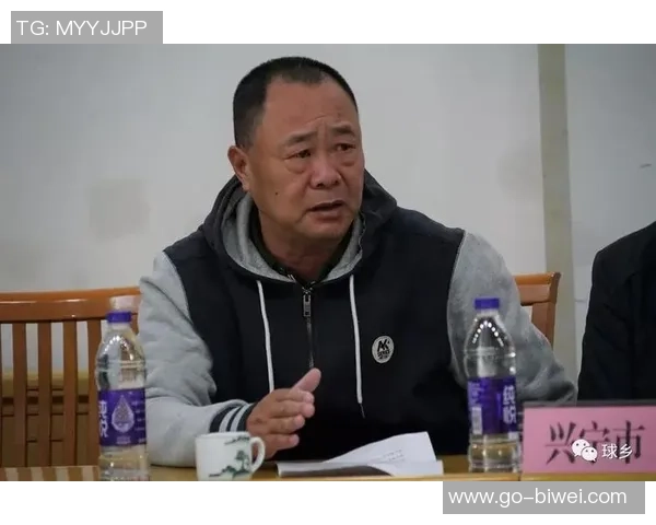 武汉足球裁判的执法之路与挑战探讨及未来发展展望